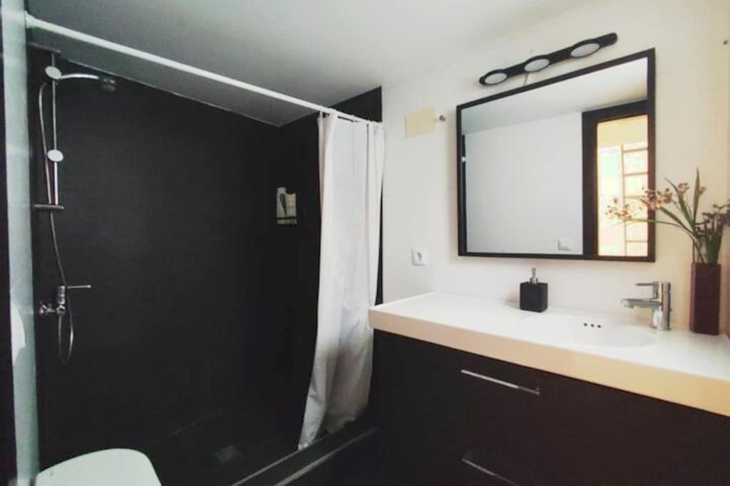 El Duque Blanco.autentica Sevilla.centro.con Patio Apartamento *