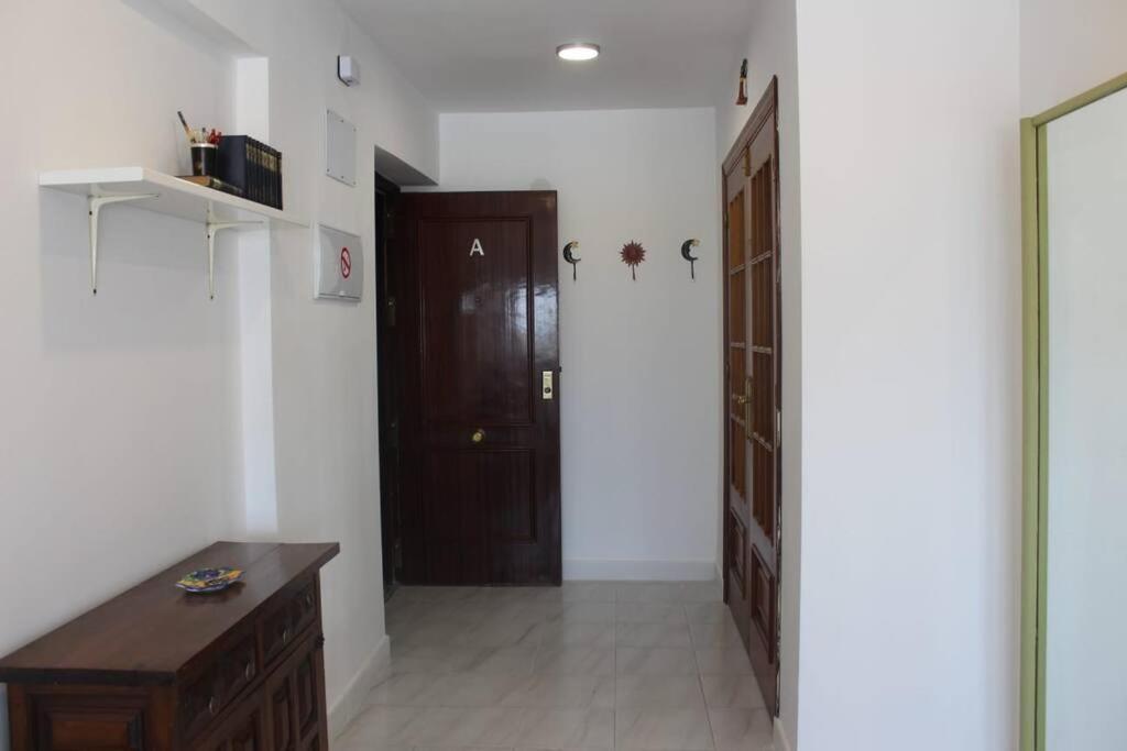 Roch2 - Modern Near Metro Apartamento Sevilla