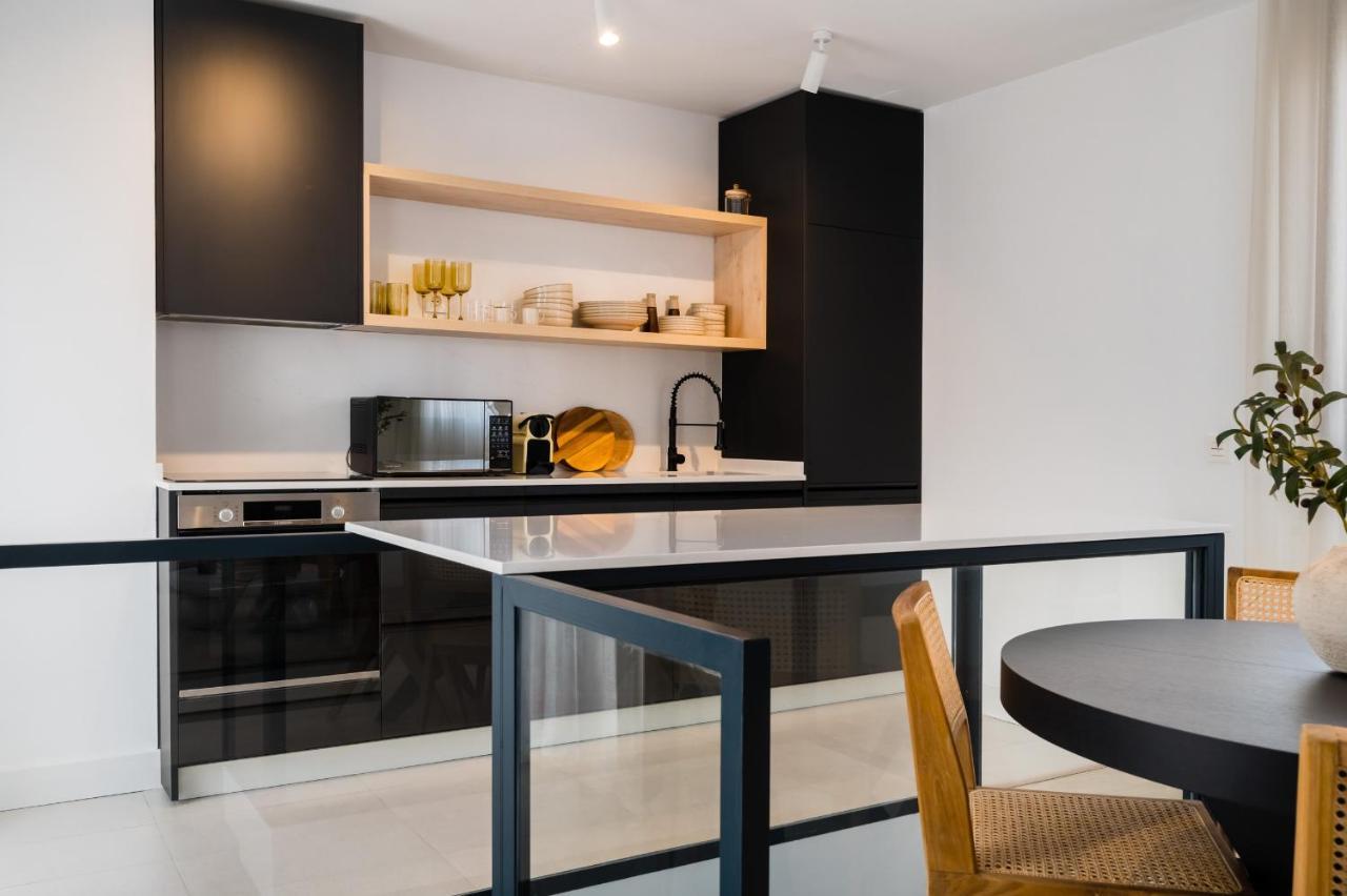 Stylish Designer Duplex-3beds 2baths-puerta Carmona Centro Apartamento