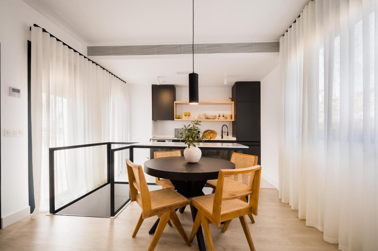 Stylish Designer Duplex-3beds 2baths-puerta Carmona Centro Apartamento *
