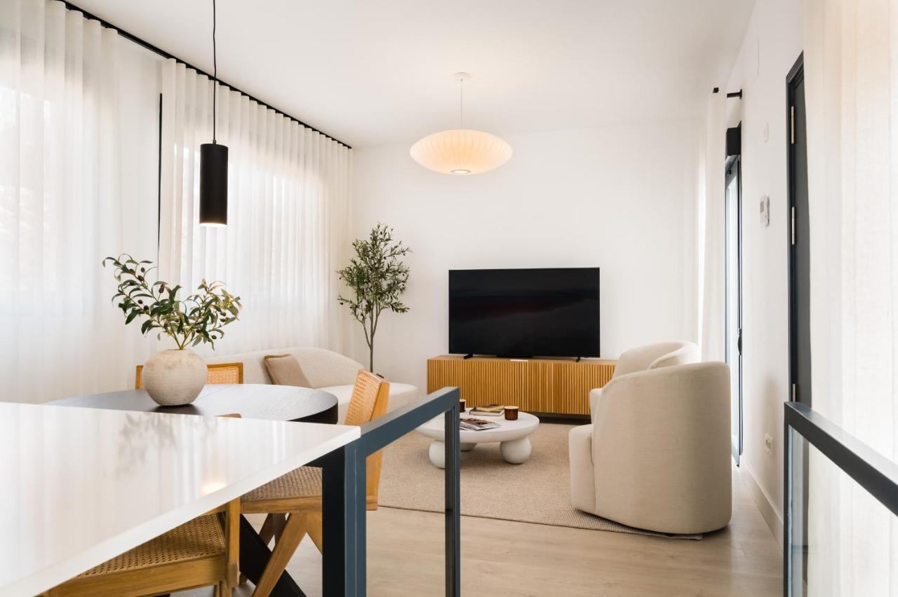 Apartamento Stylish Designer Duplex-3beds 2baths-puerta Carmona Centro