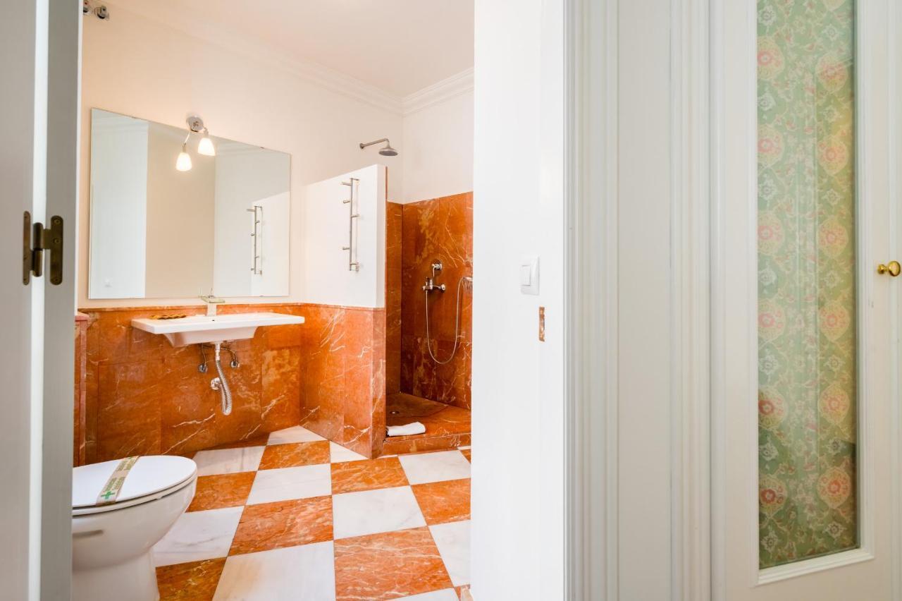 Amplio Y Luminoso-2d 2b-triana Apartamento Sevilla