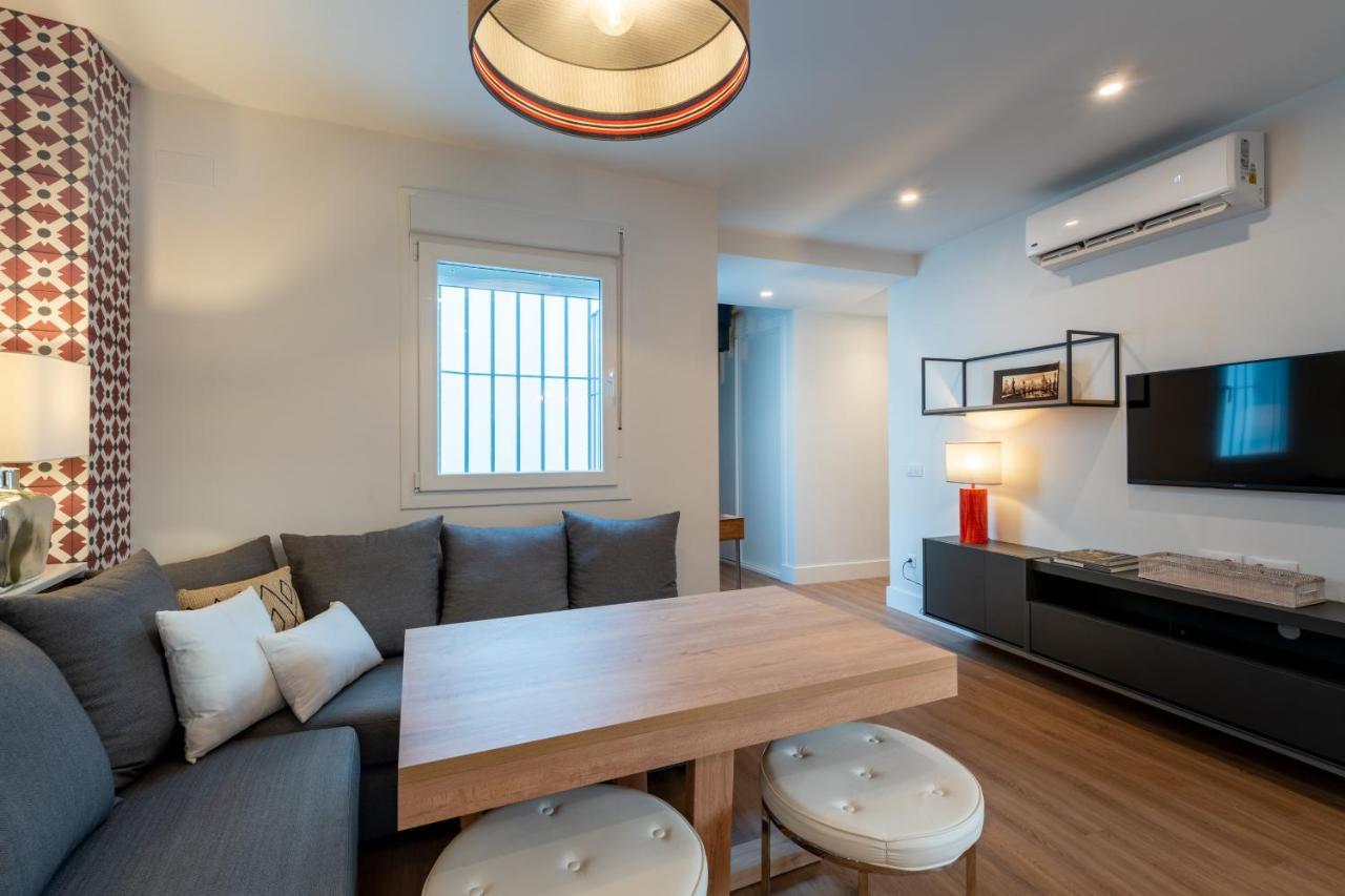 Duplex De Lujo Junto A La Catedral Terraza Privada Con Vistas A La Giralda Apartamento Sevilla