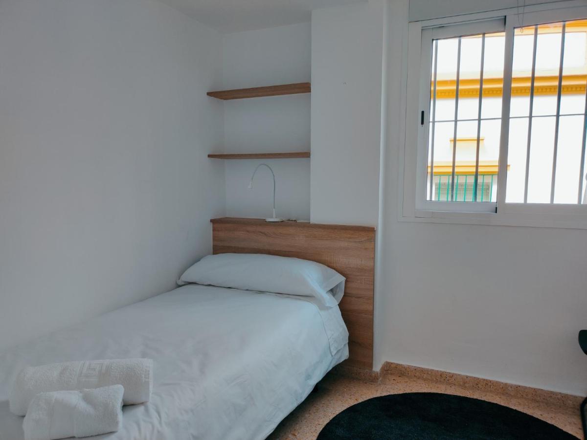 Casa Hiniesta.amplia Y Luminosa.perfecta Familias! * Sevilla