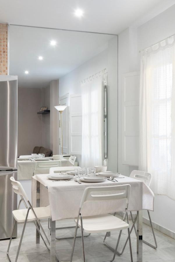 Apartment Con Terraza En Centro By Rent Me *