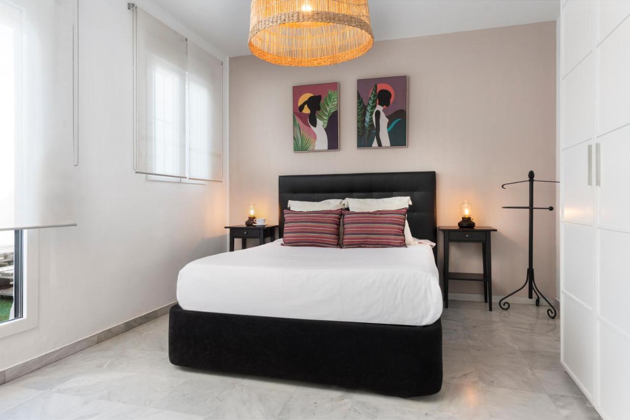 Con Terraza En Centro By Rent Me Seville