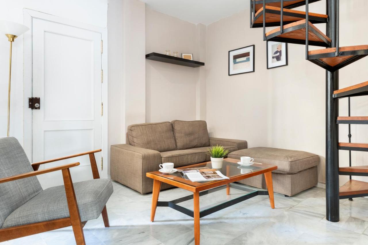 Apartment Con Terraza En Centro By Rent Me *