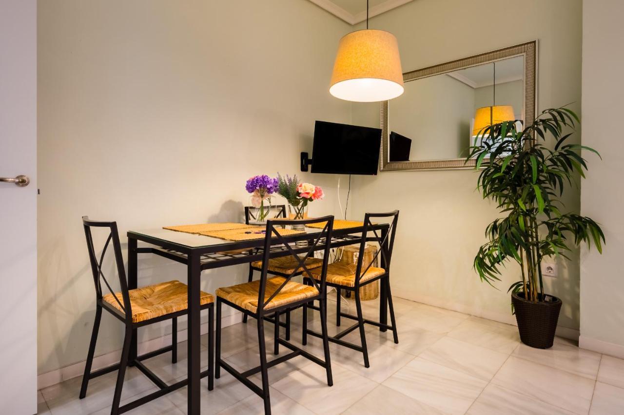 In Arenal. Free Wifi Well Located Apartamento Sevilla