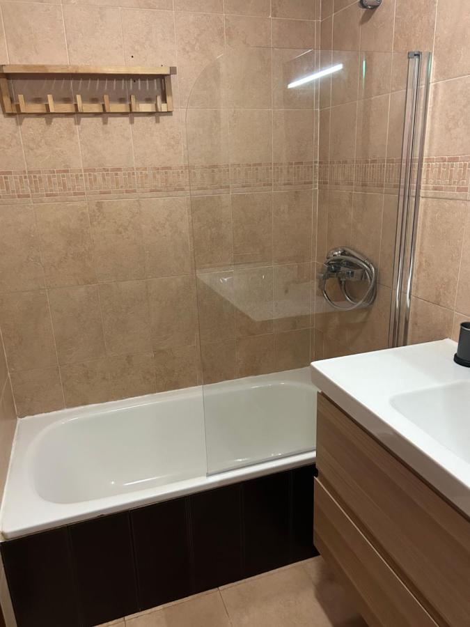 Proximo Al Centro De 2 Con Piscina. Seville