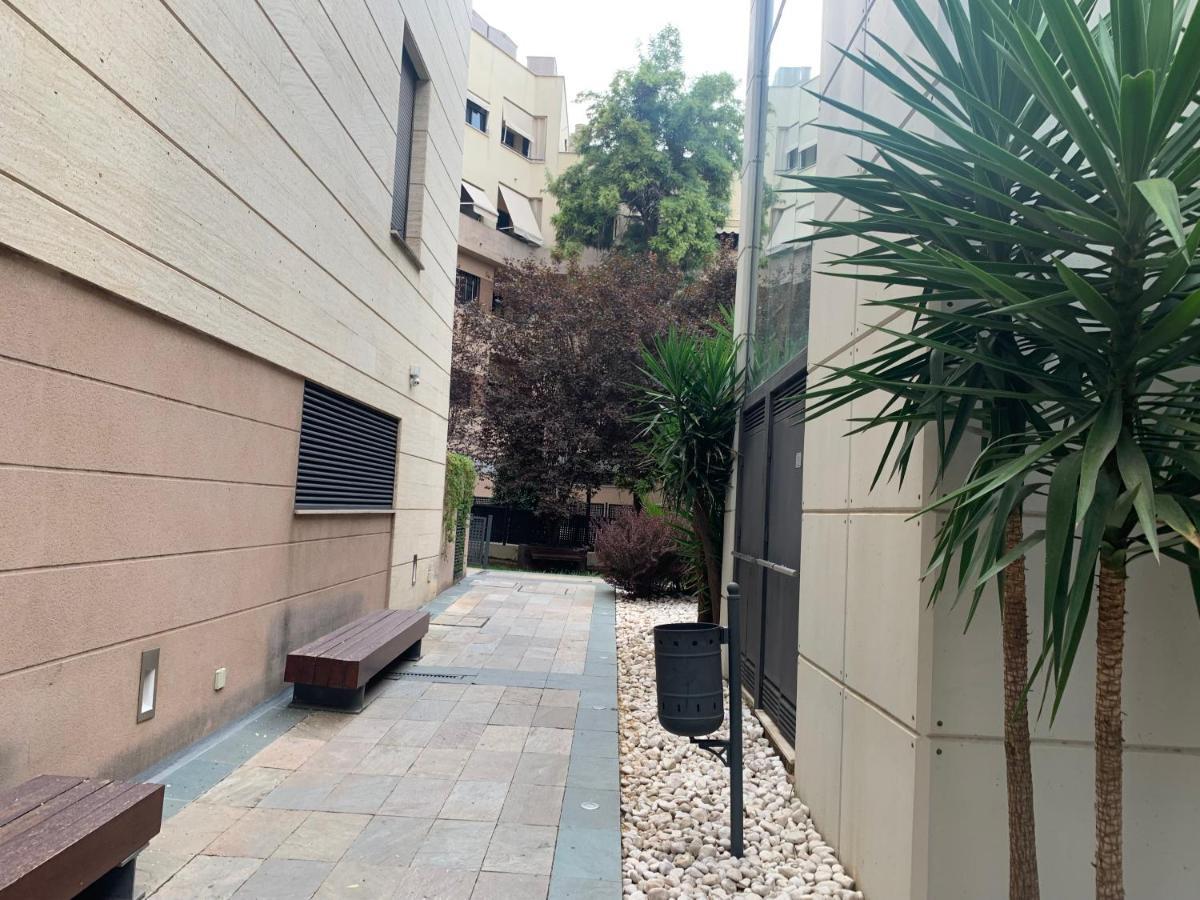 Apartment Proximo Al Centro De 2 Con Piscina. *
