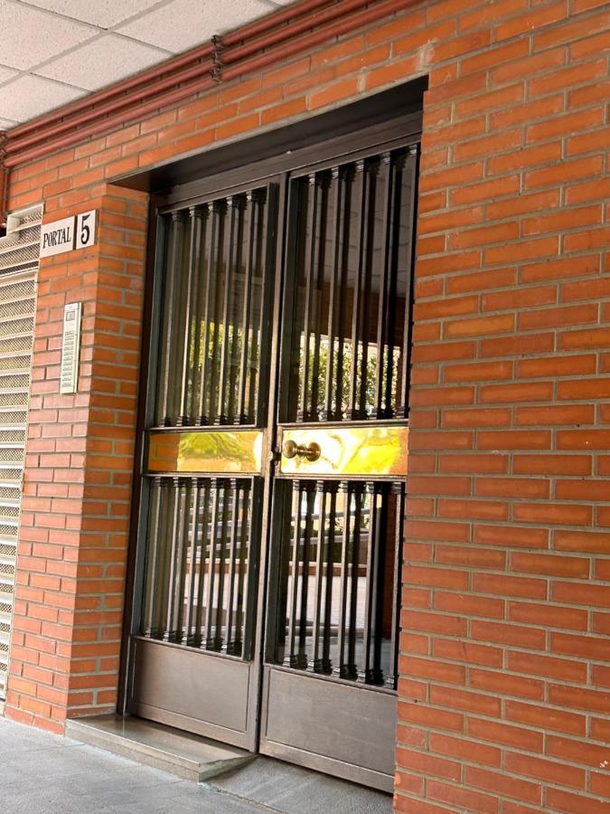 Hispalis Atico Bermejales Apartamento *