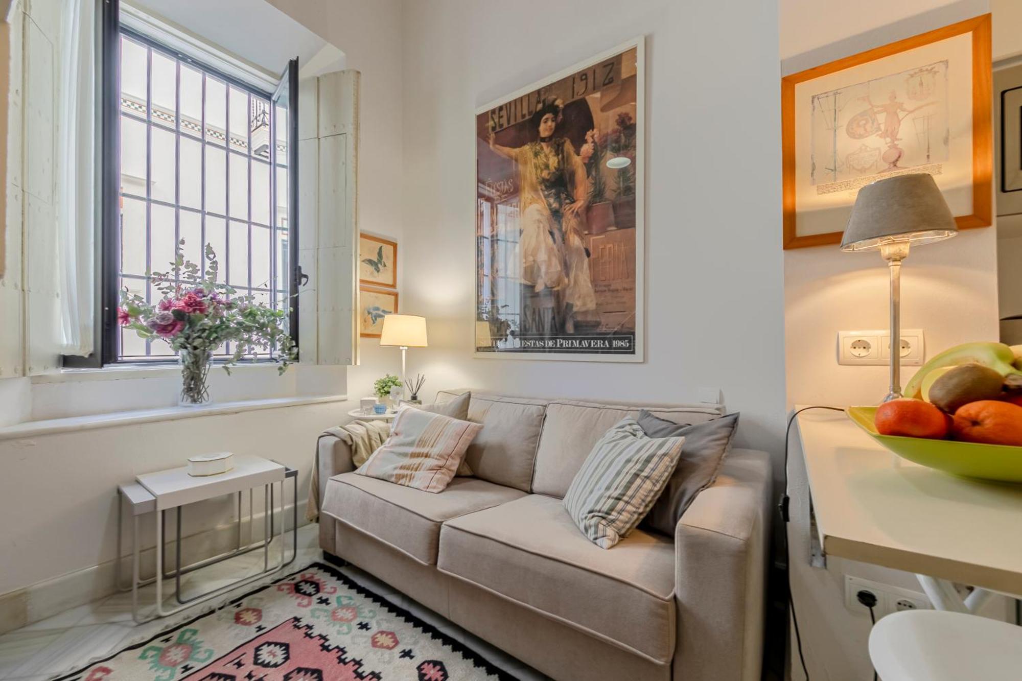 Center Apartment *