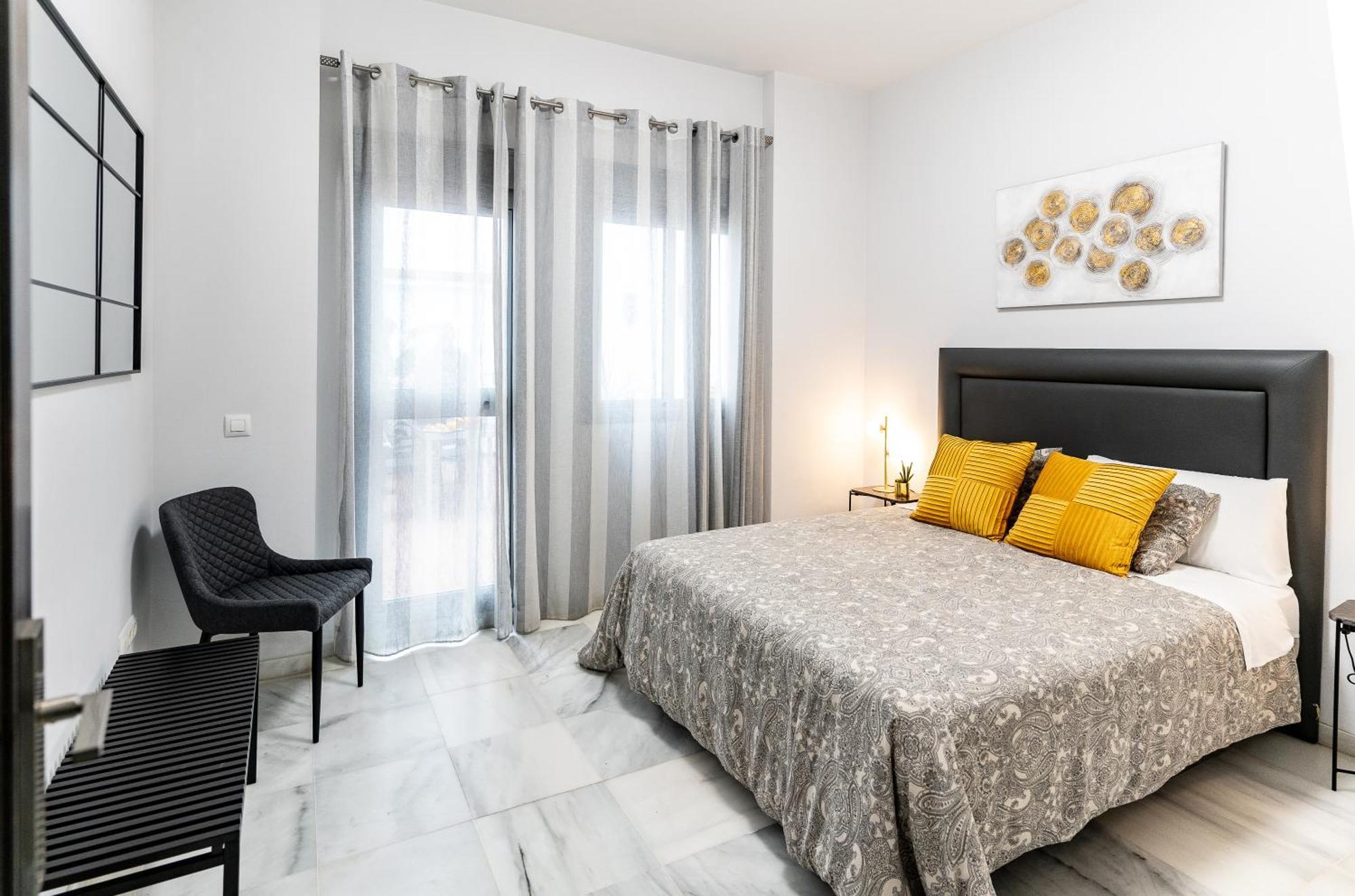 Triana Deluxe Con Patio Privado Sevilla