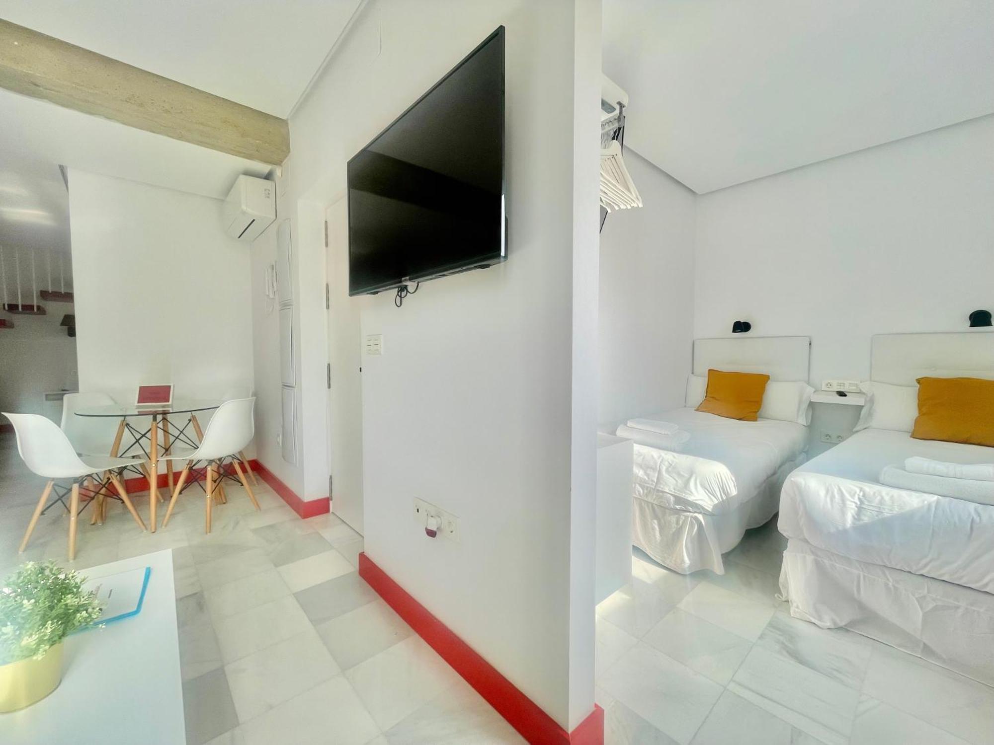 Philippe's Triana Con Terraza Apartment Seville