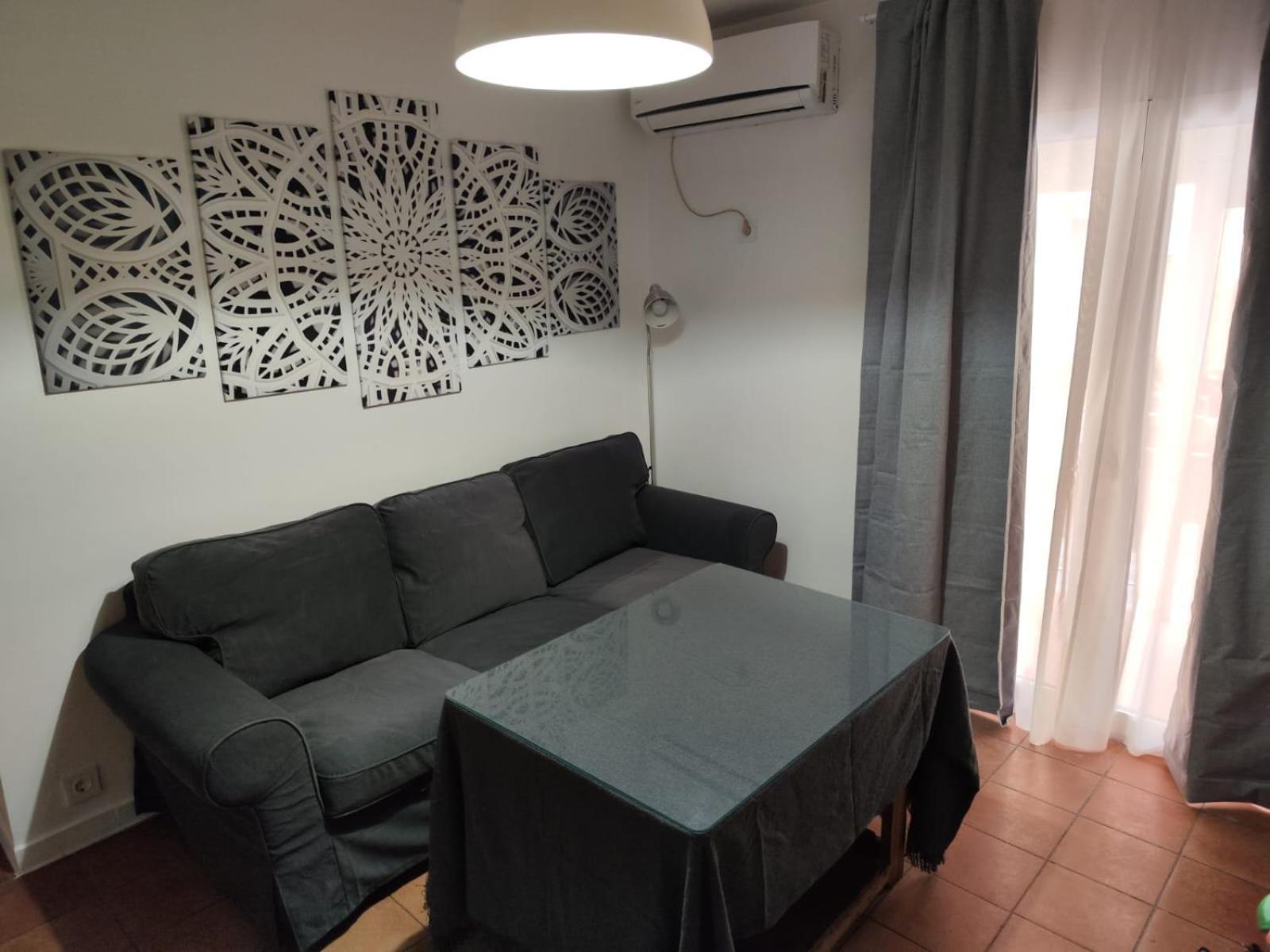 Habitación en casa particular Vts Los Remedios Sevilla