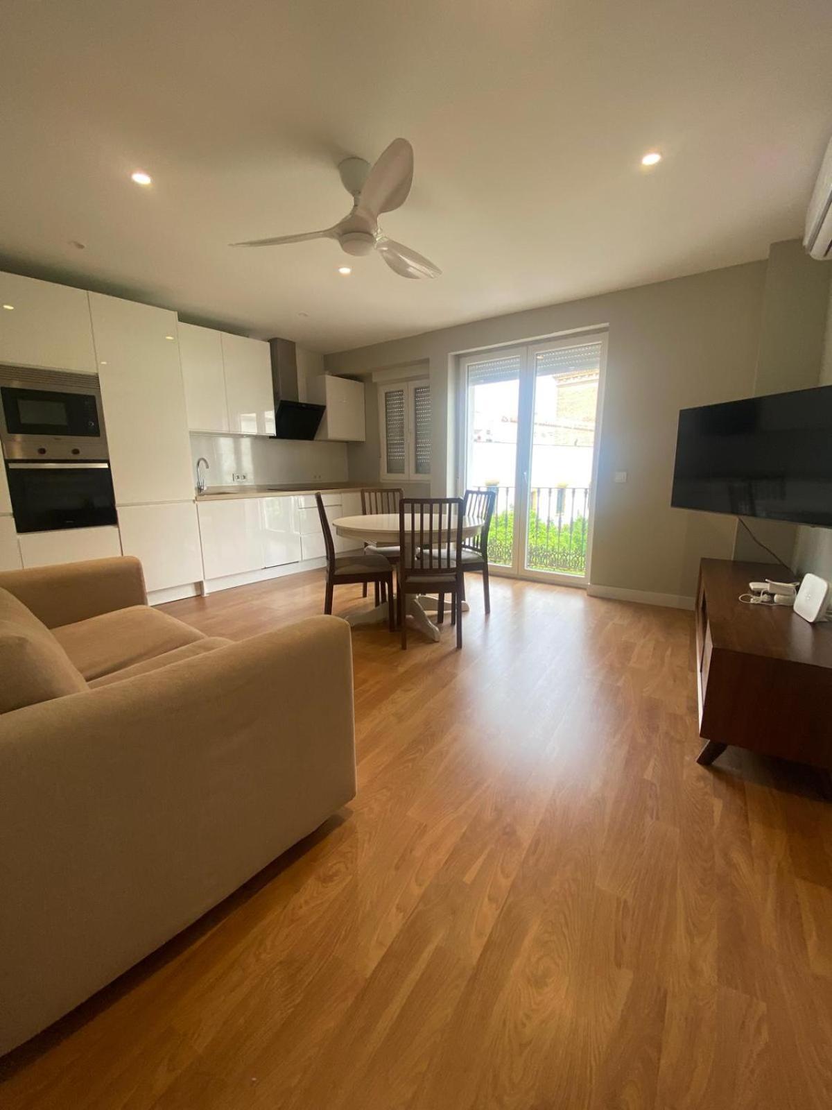 Deluxe Central Dolores De Nuestra Sra Apartamento