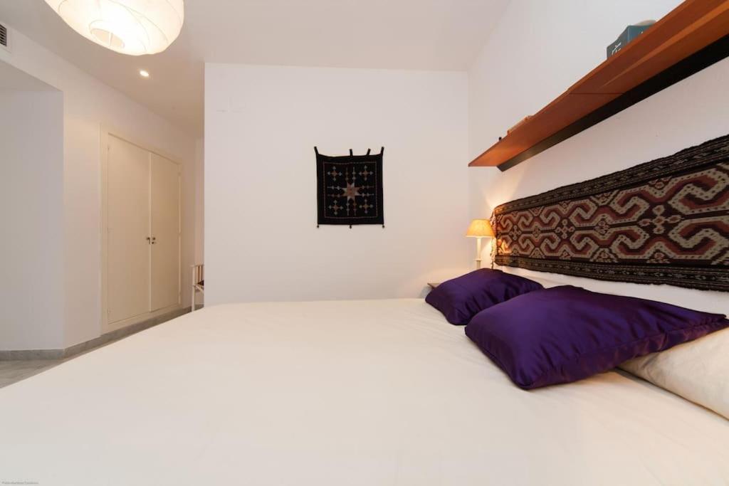 Centrally Located In Old Palace House
