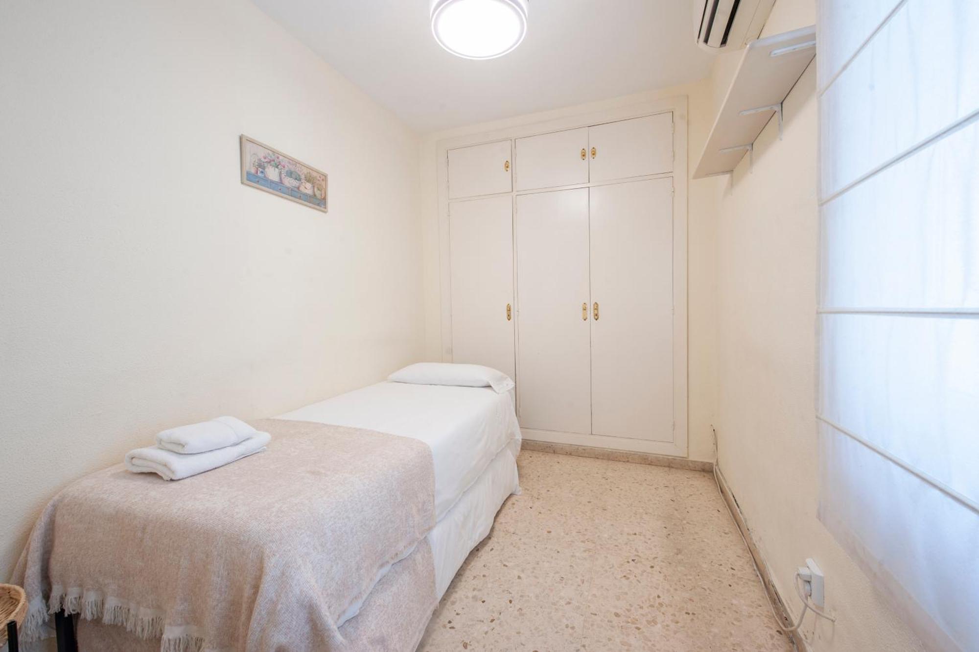 Ispal & Parking Historic Center Vutse06601 Seville