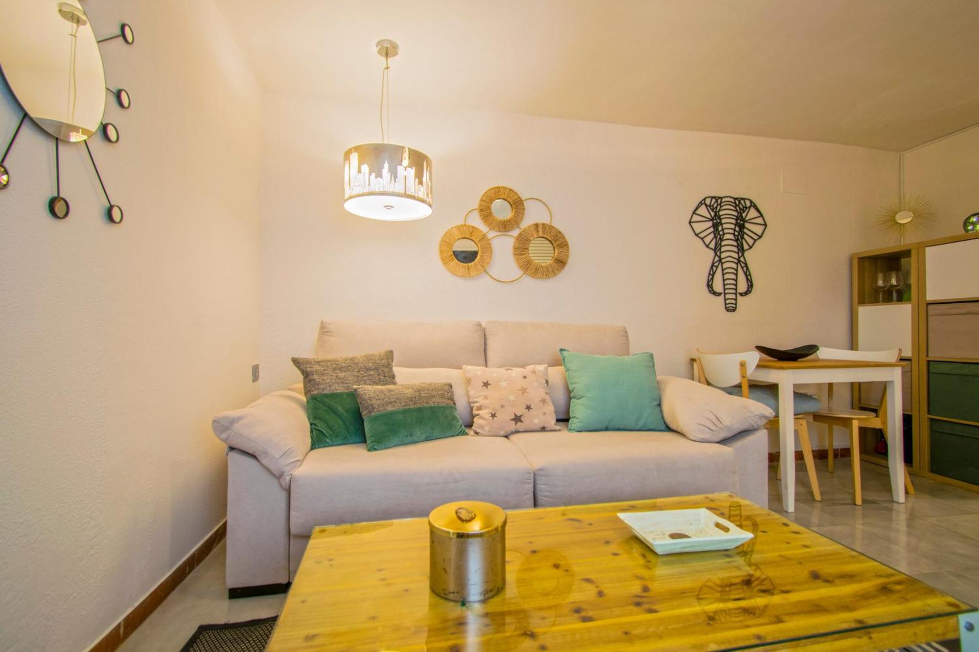Acogedor Y Coquetisimo De Diseno Muy, Muy, Muy Centrico * Seville