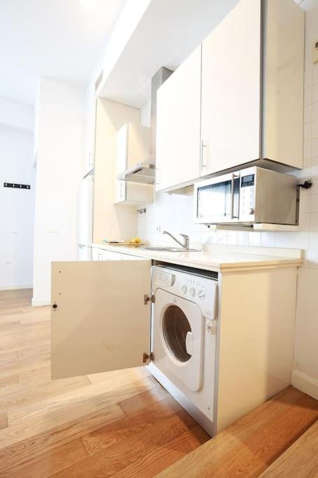 Nuevo Estudio Centro Sevilla. Ac/wifi Castellar 56 Apartamento *