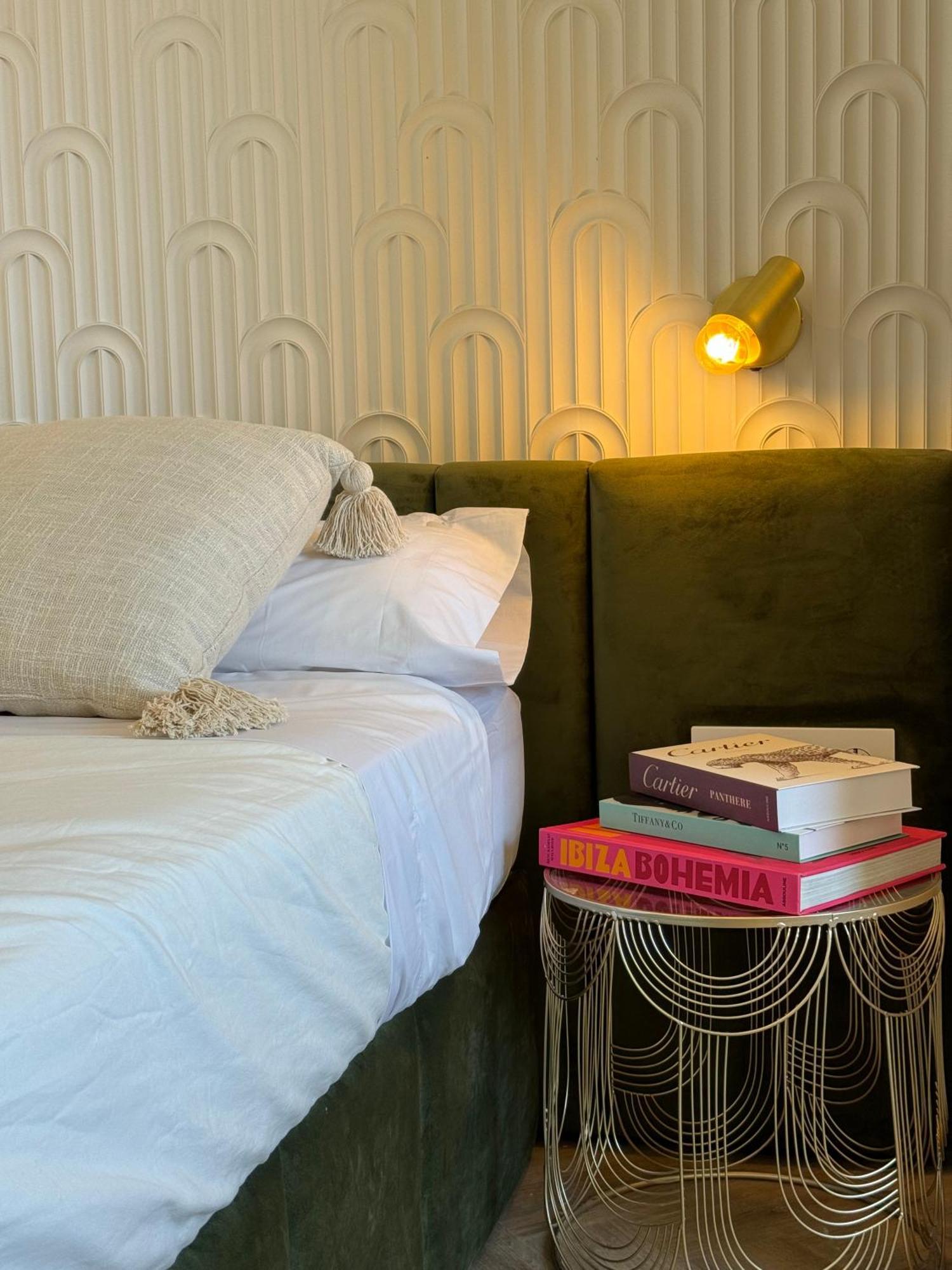 Luxury Cathedral Views In Apartamento