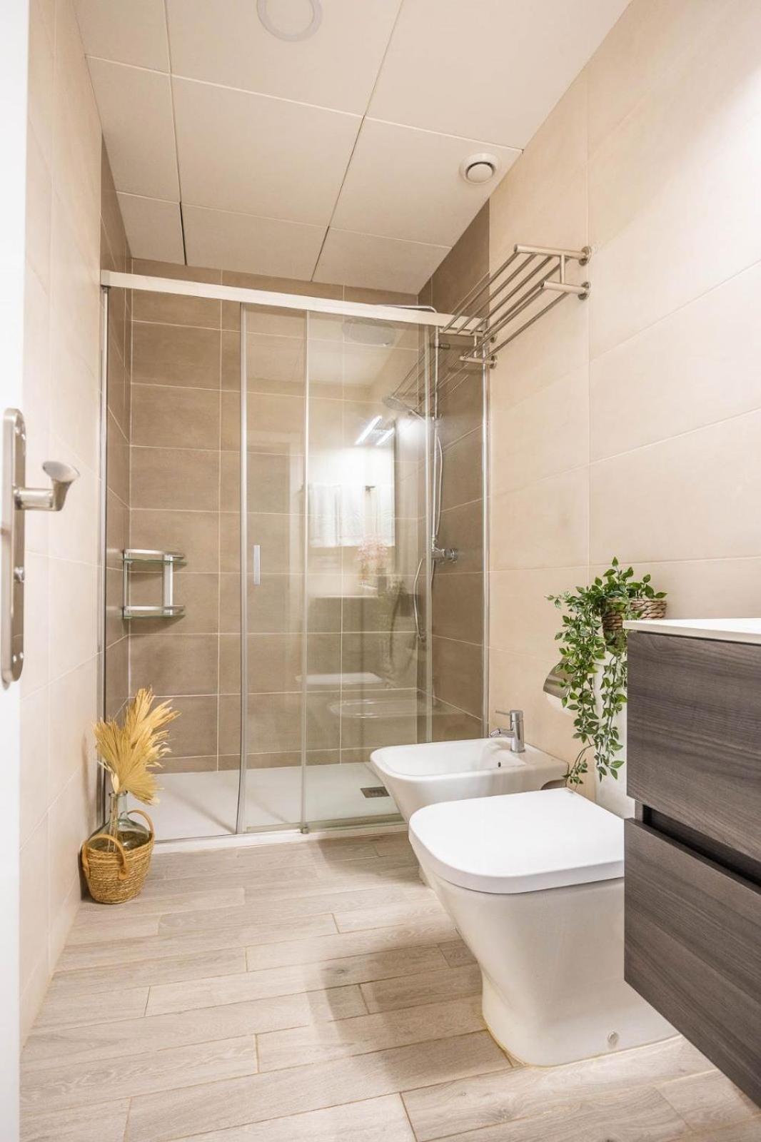 Apartamento Bc4 Aparcamiento Incluido 3d&2b Renovado Junto A Macarena Y Parlamento Sevilla