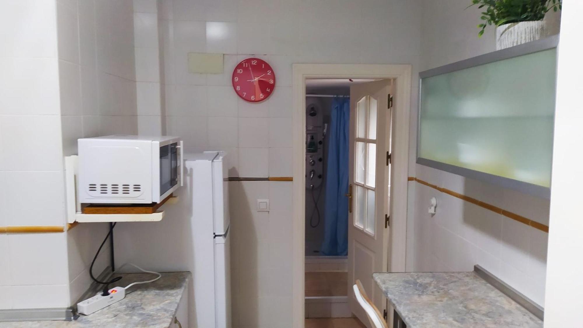 Bonito Piso En Calle Antolinez Apartamento