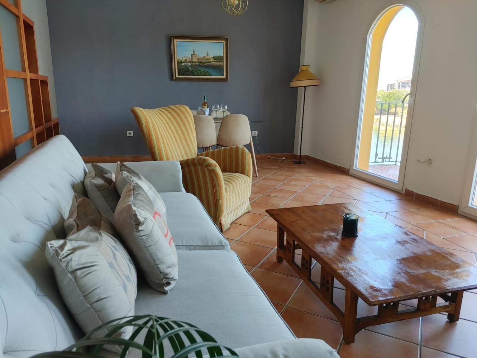 Special Place In Triana Apartment *
