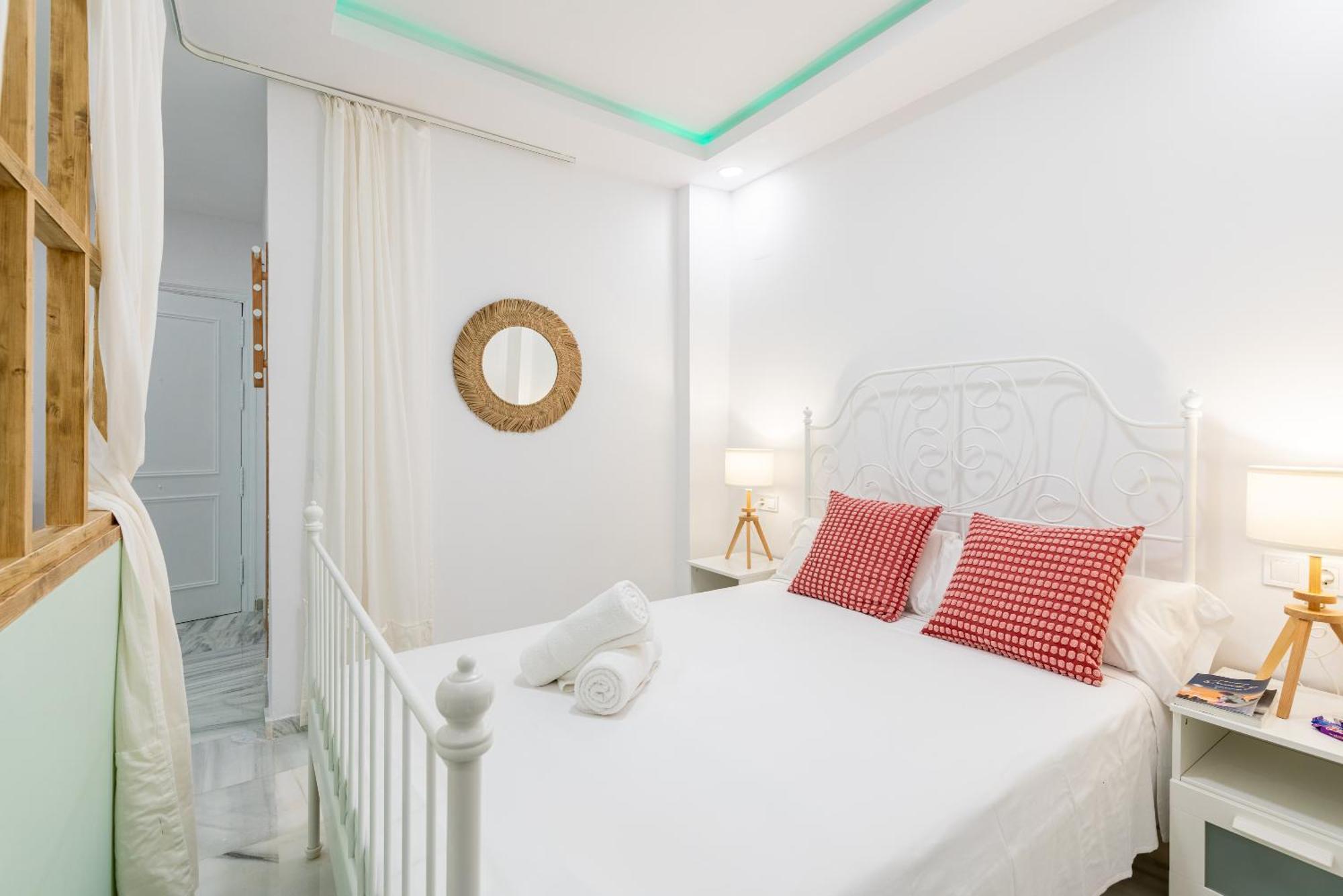 La Cava De Triana, Luminoso Y Acogedor Apartamento *