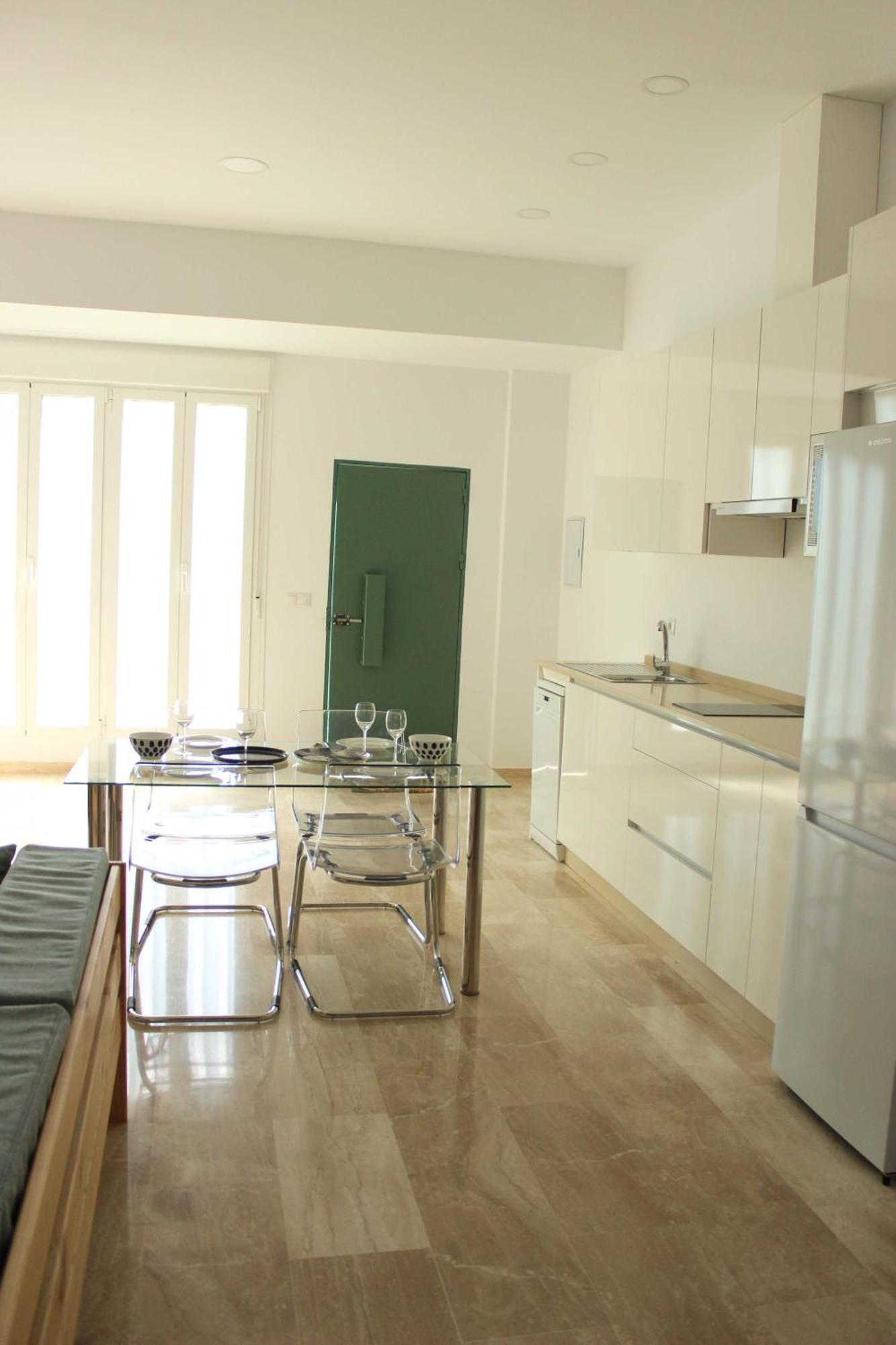 Nuevo Estudio Moderno, Agradable Y Comodo Sevilla