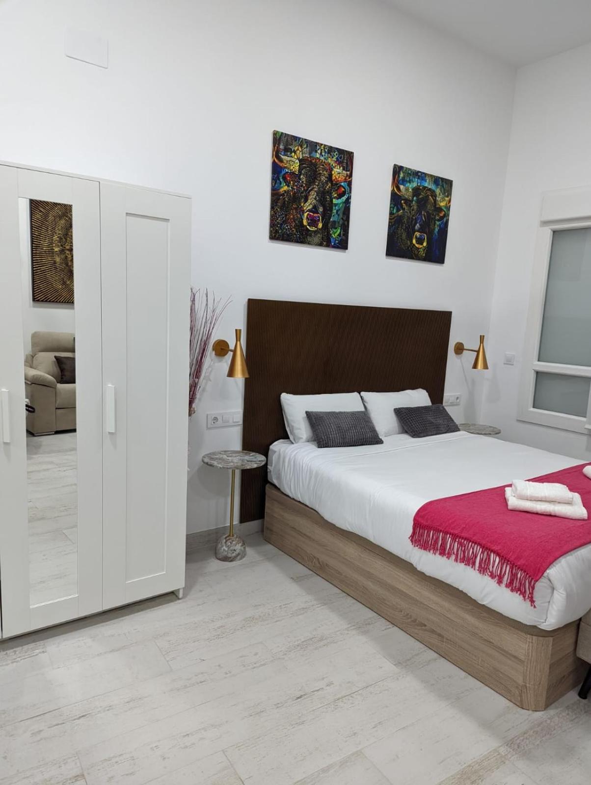 Deluxe En Av Cruz Roja Apartamento Sevilla