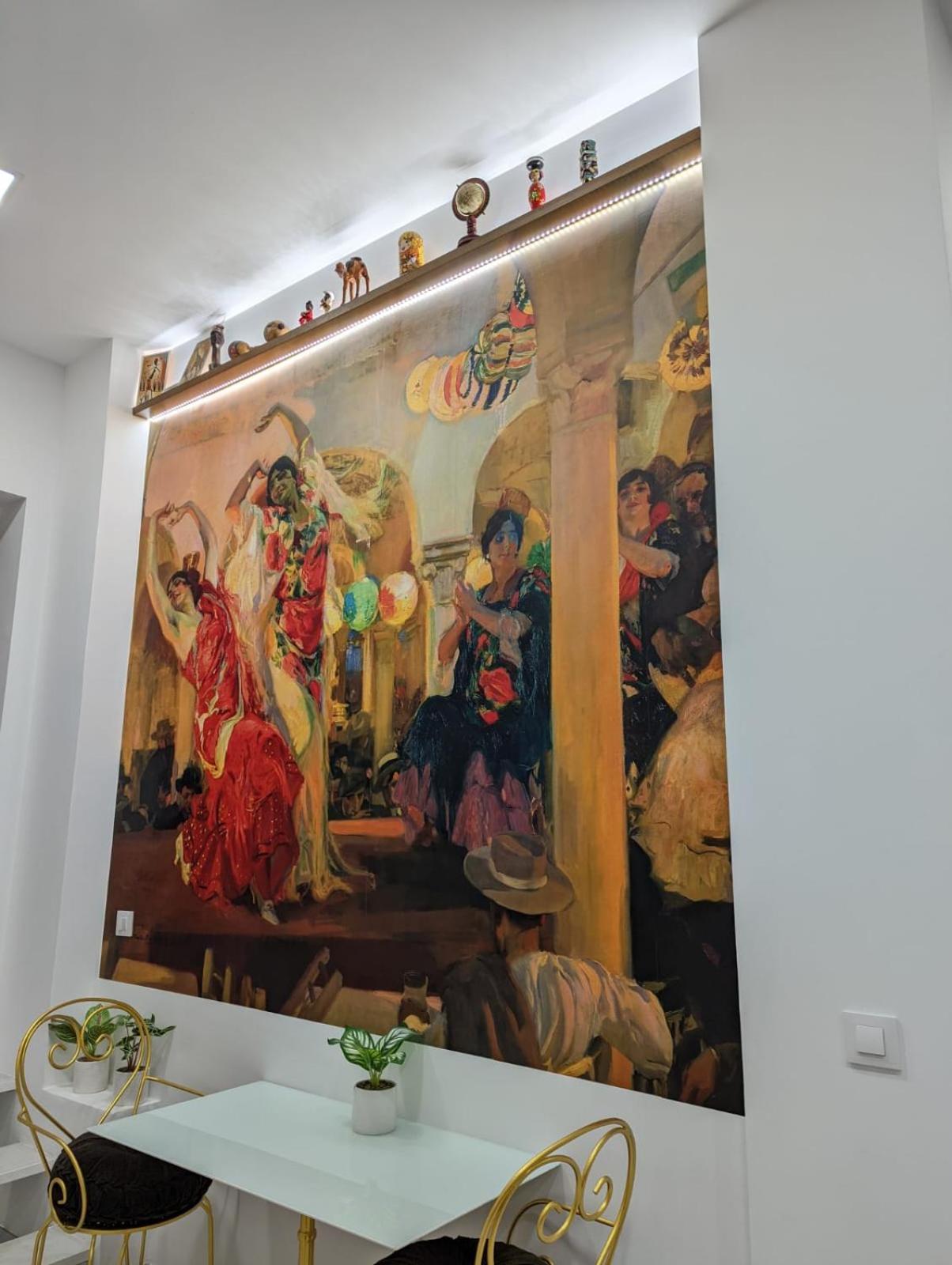 Deluxe En Av Cruz Roja Sevilla