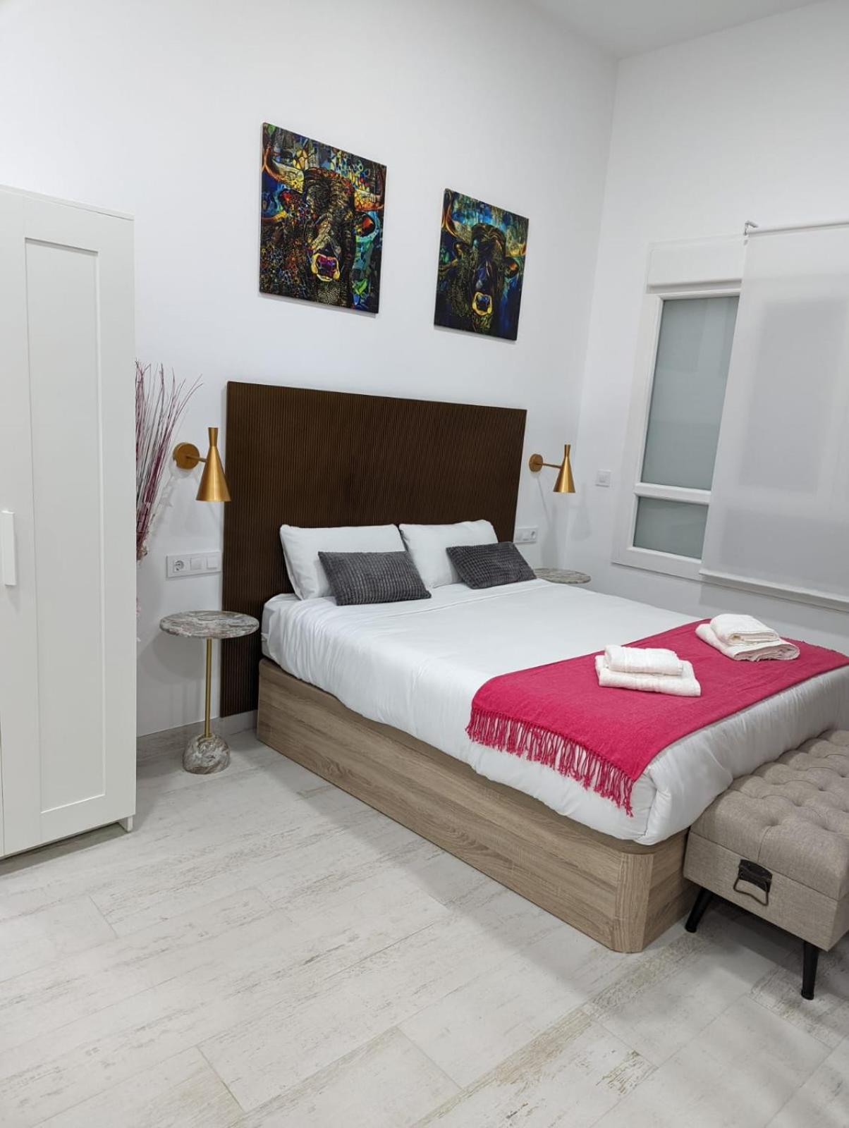 Apartamento Deluxe En Av Cruz Roja Sevilla