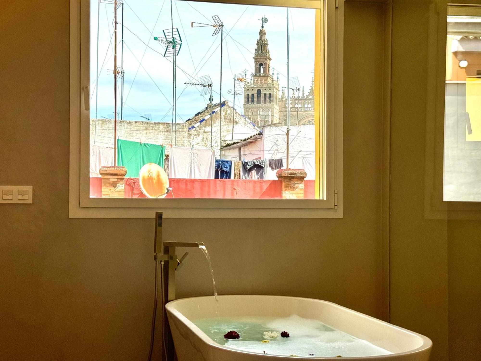 Luxury Cathedral Views In * Sevilla