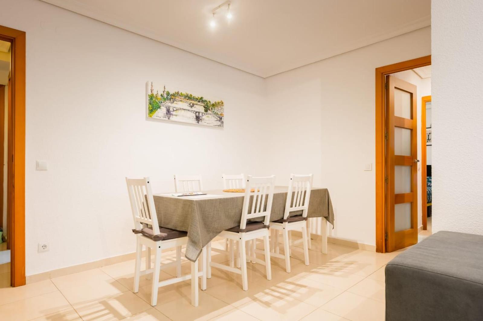 San Pages 3br Apartment Seville