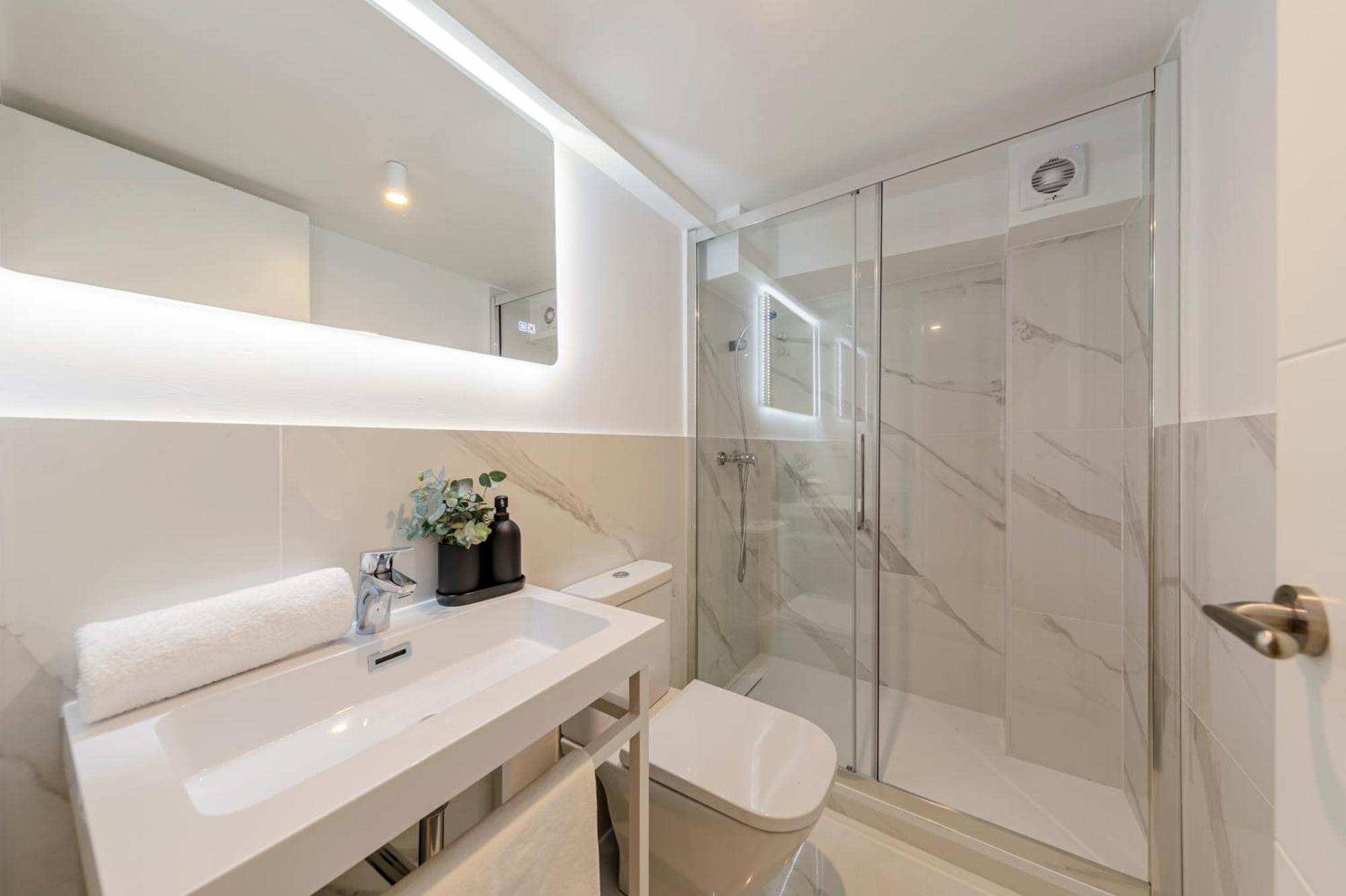 Isg Conde Negro 10 Apartment
