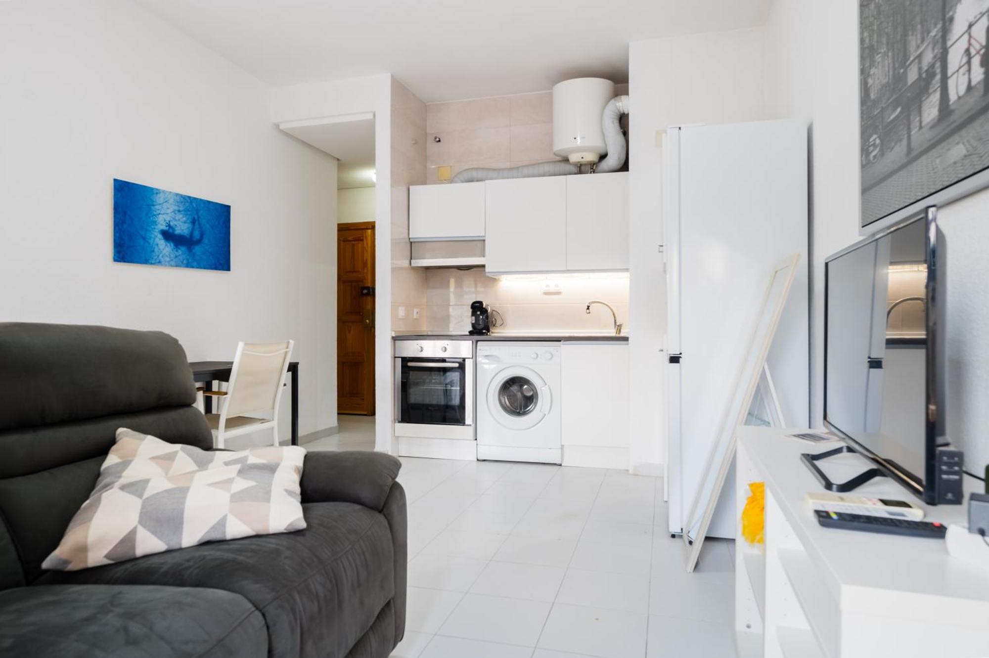 A 2 Minutos De La Alameda Apartamento *