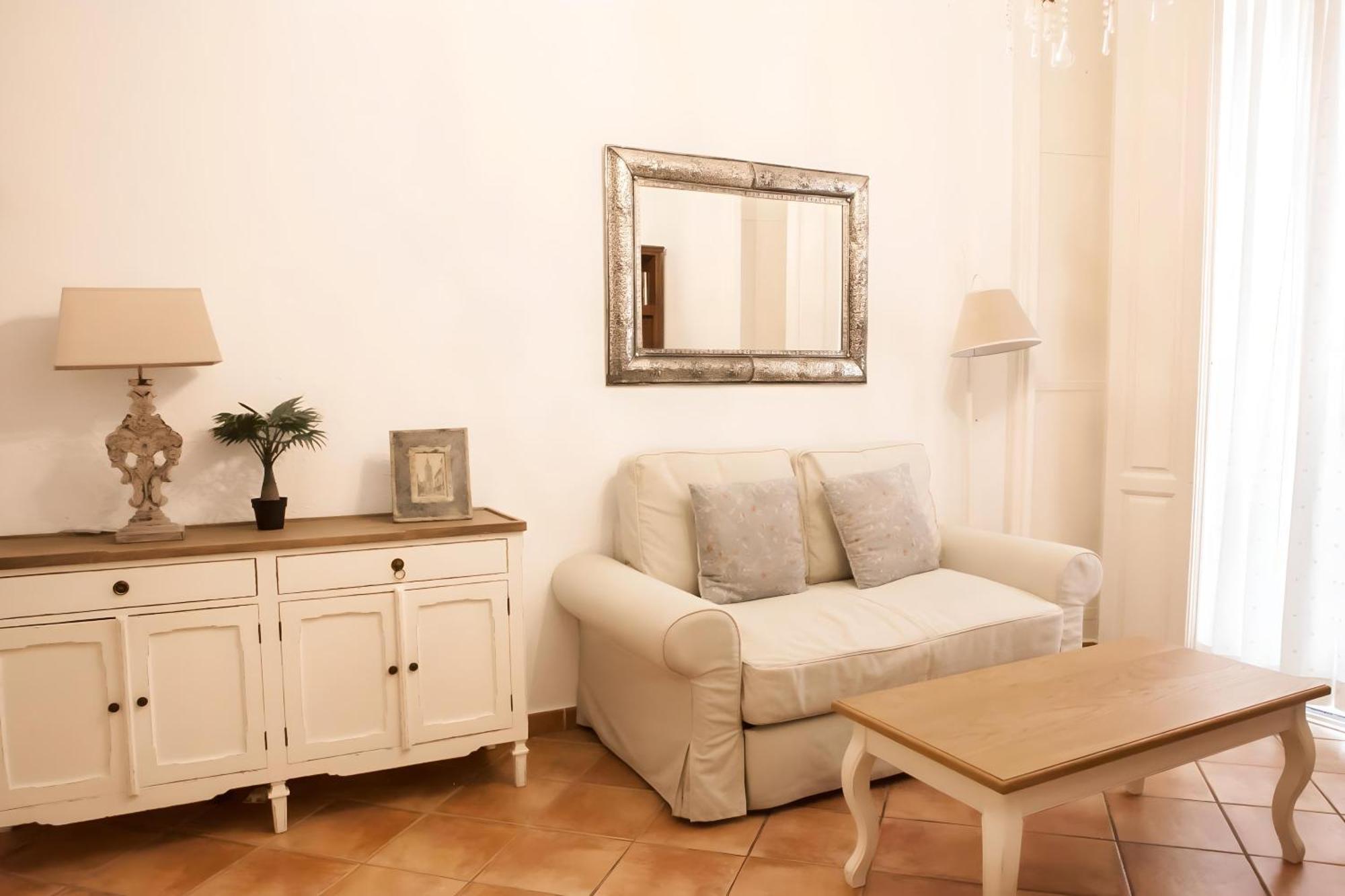Apartamento Romantico, Tranquilo, Centrico *