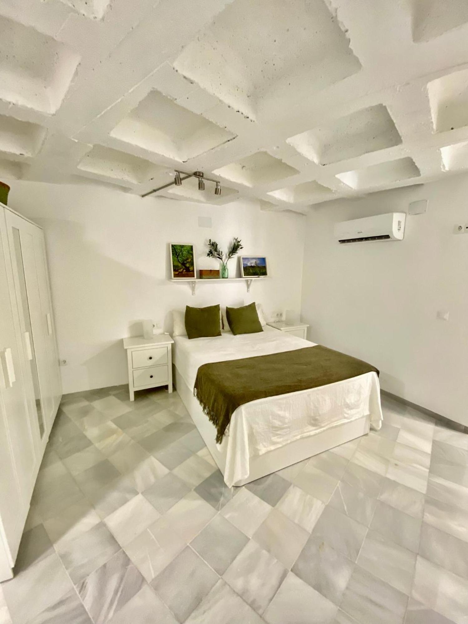 4pax En Pleno Centro Plaza Salvador Apartamento *