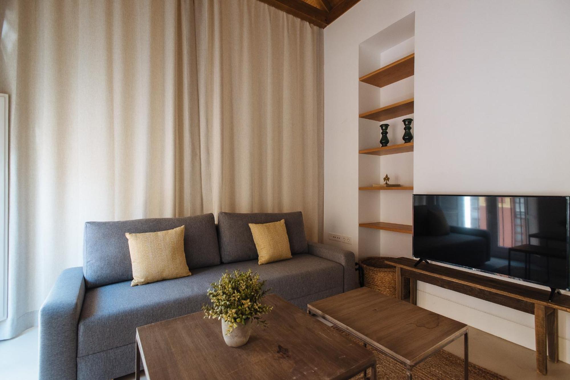 Eva Recommends Castellar Pool & Terrace Apartamento Sevilla