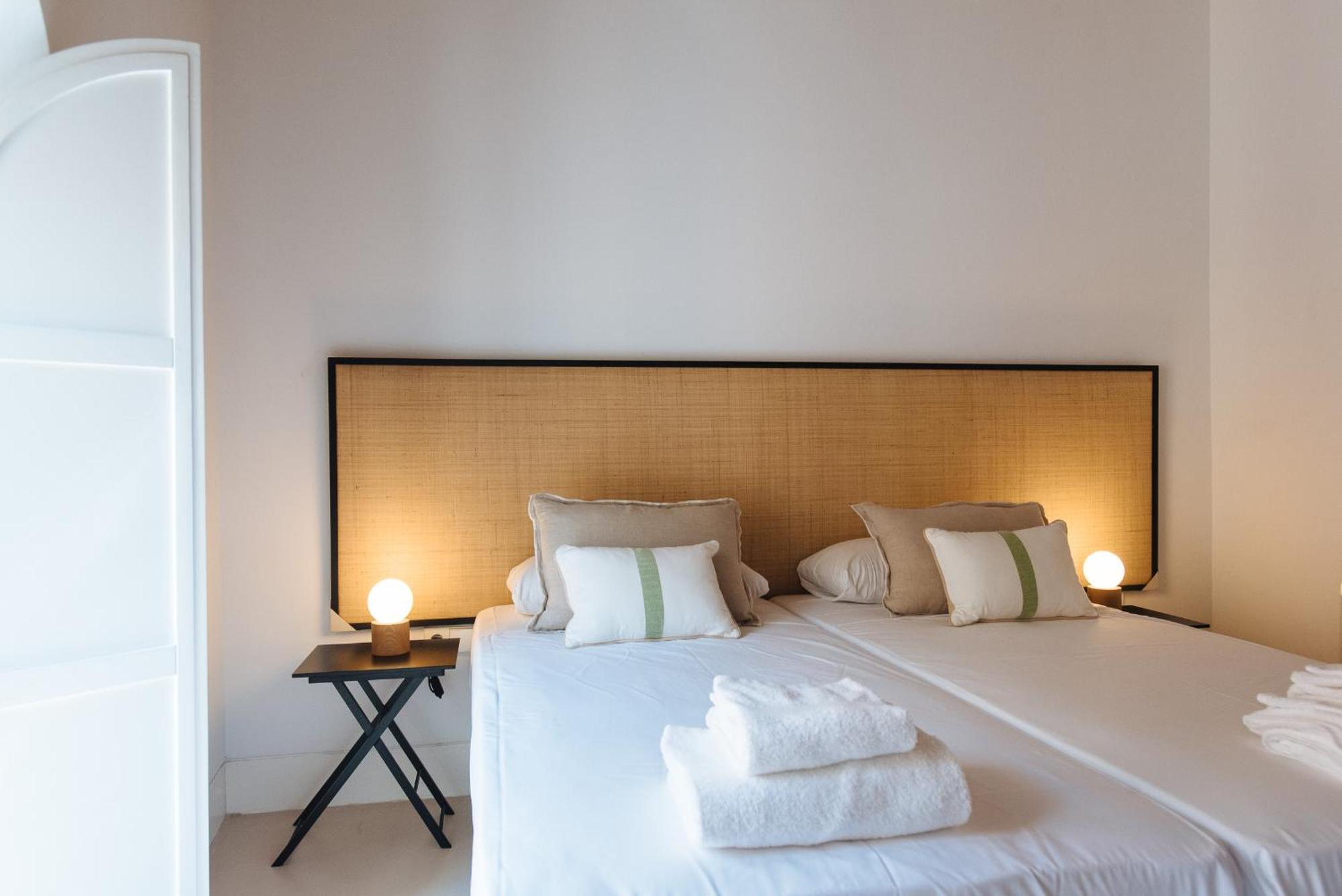 Eva Recommends Castellar Pool & Terrace Apartamento *