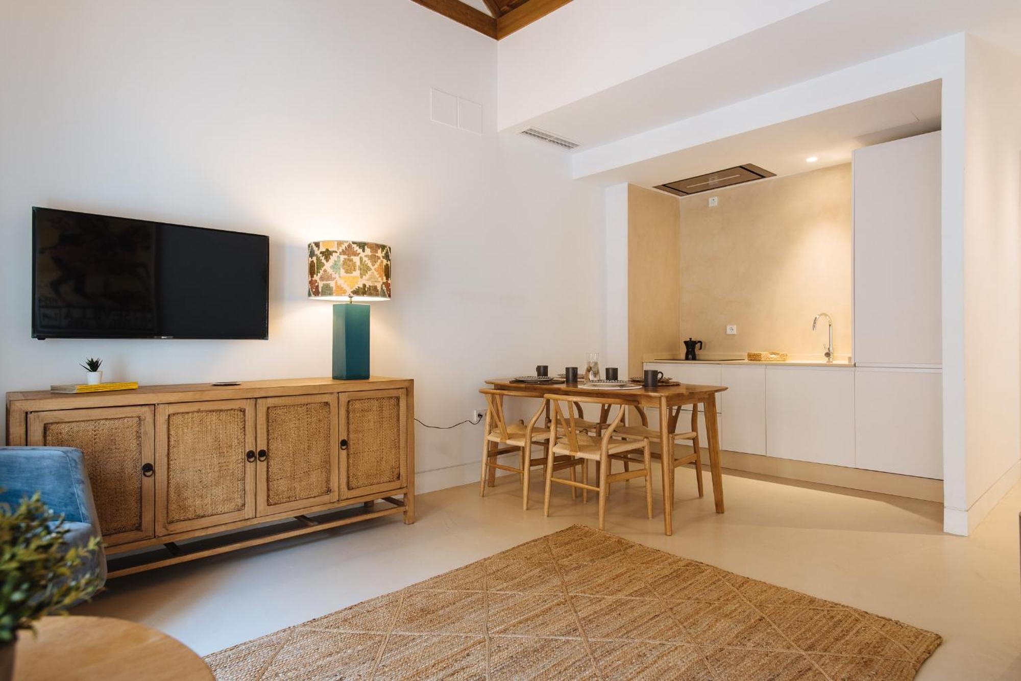 Eva Recommends Castellar Pool & Terrace Apartamento *