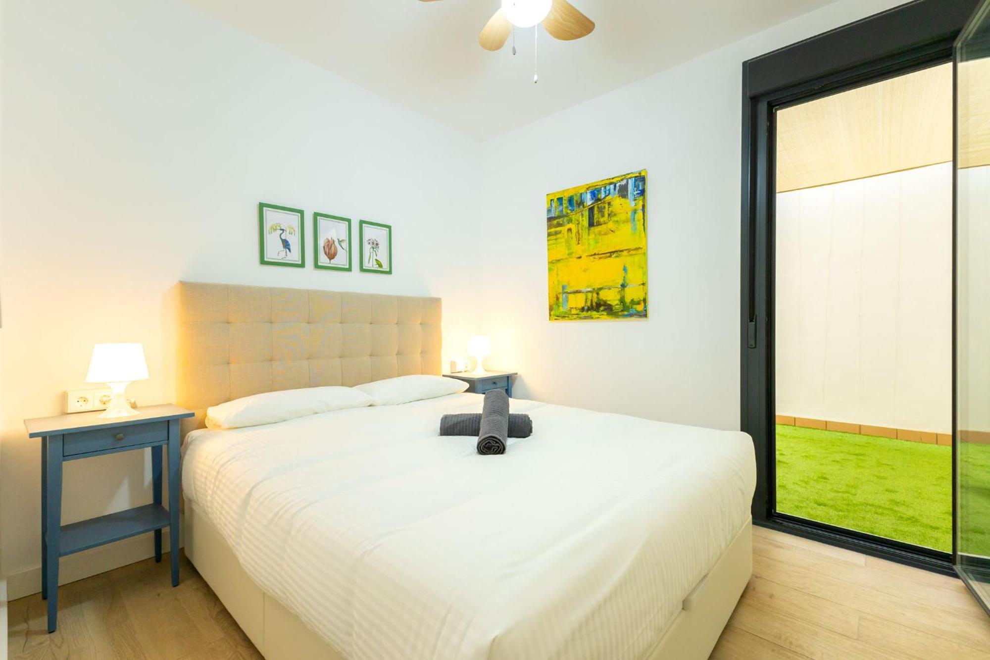 Charming 2 Bedroom Apartment By Torre Del Oro By Ocityzen Apartment *