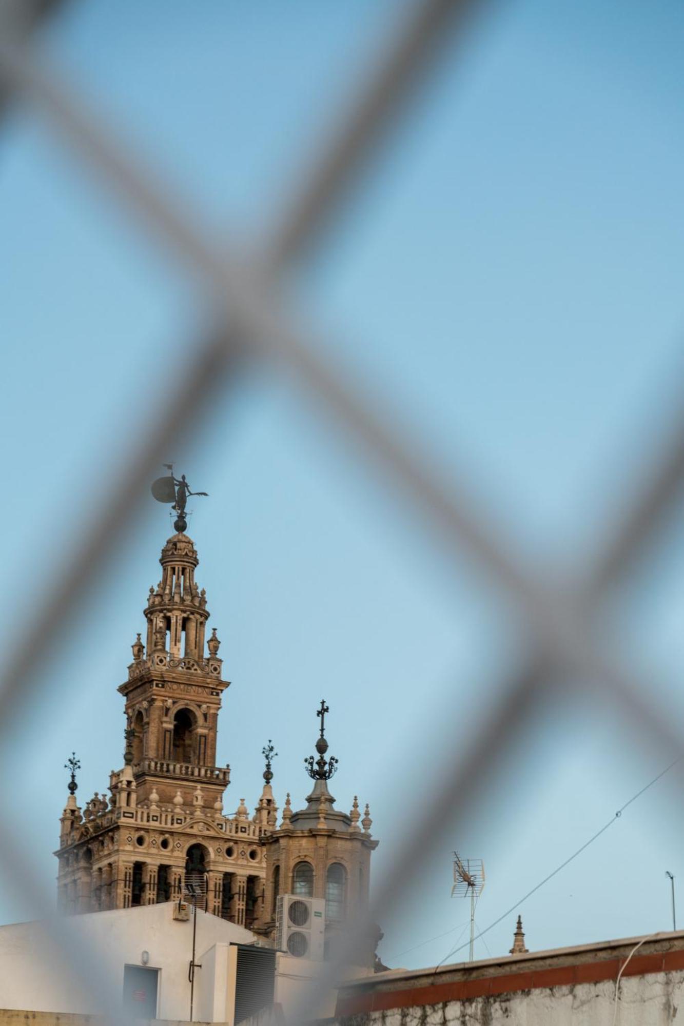 Duplex De Lujo Junto A La Catedral Terraza Privada Con Vistas A La Giralda Apartamento Sevilla
