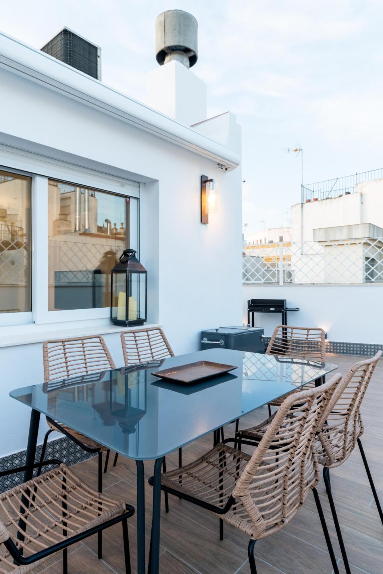 Duplex De Lujo Junto A La Catedral Terraza Privada Con Vistas A La Giralda Apartment *