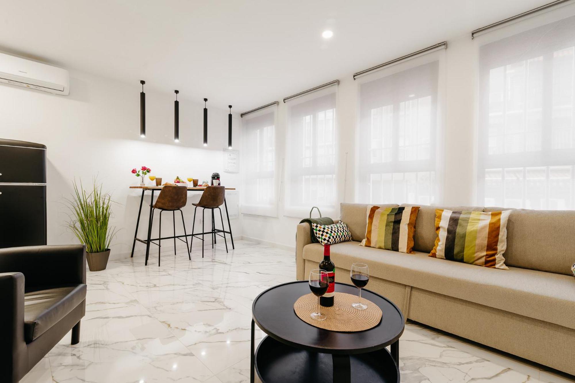 Holiday home Casa Paca Triana Centro De *