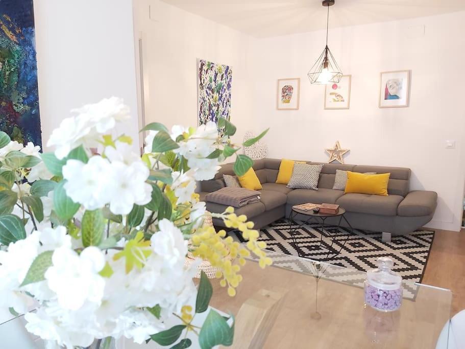 Apartment Luminoso En El Centro, Con Mucho Arte Seville