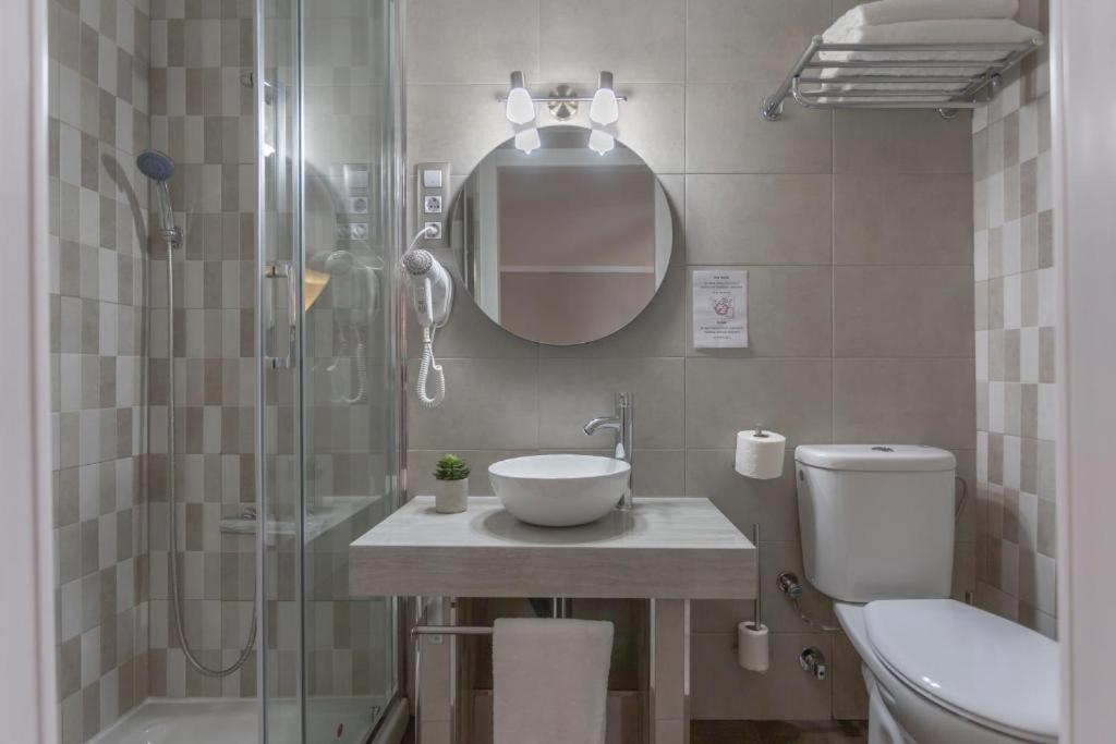 Luminosity Square Studio. Francos 14 Apartment Seville