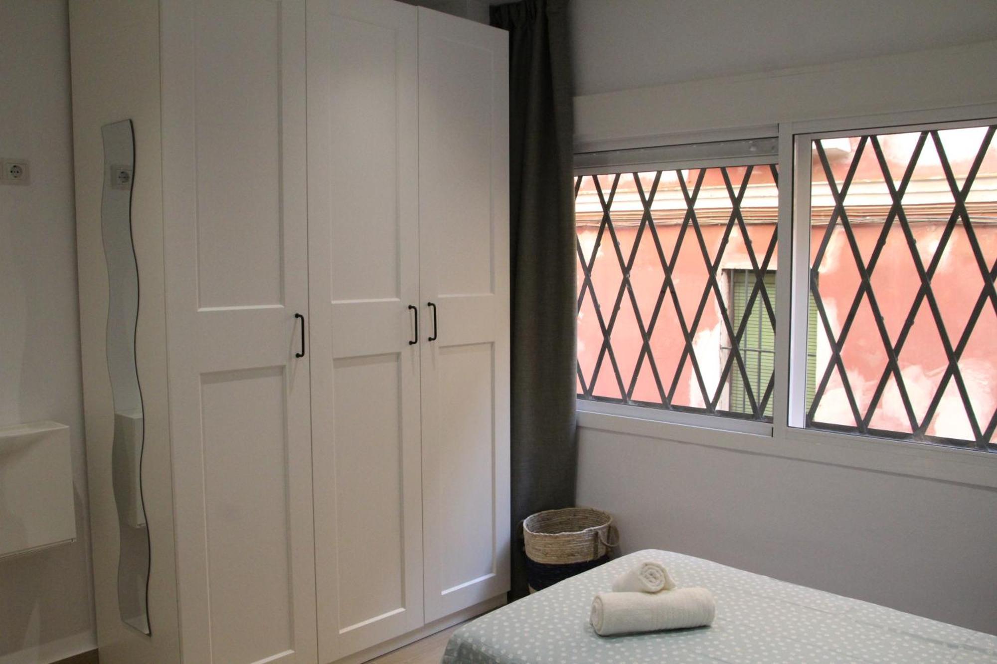 Apartamento Luisahouse, En El Corazon De Y Triana Sevilla