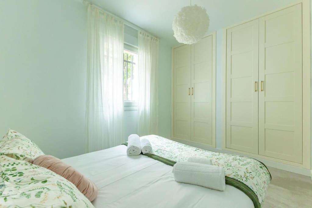 Cardenal Cervantes Deluxe By Valcambre Apartamento Sevilla